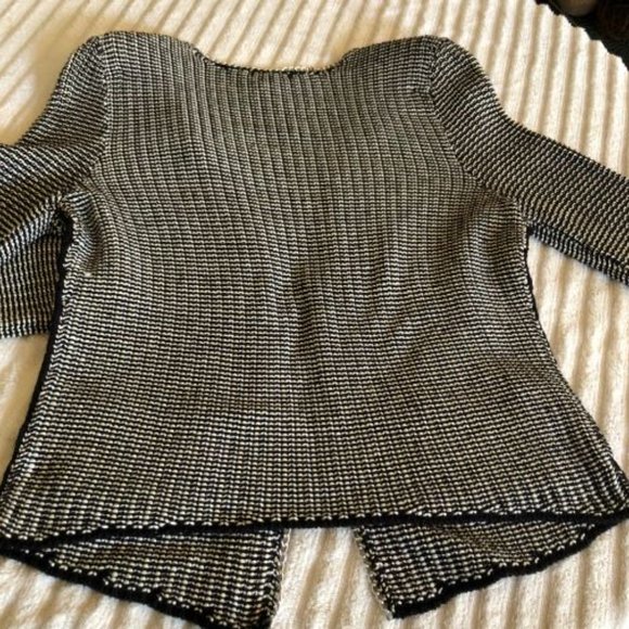 H&M knit blazer with silver chain lining - Picture 7 of 8